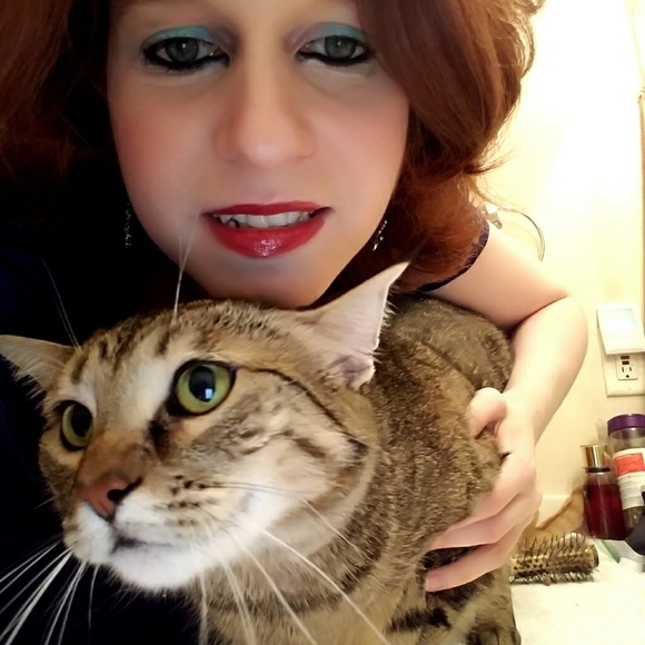 Meet your Posher, Hannah - Picture 6 of 12